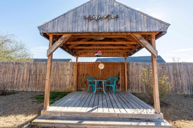 318 N Sawmill Road, Searcy, AR 72143