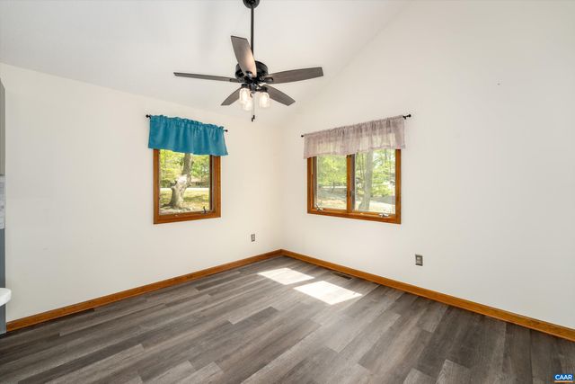 4 NUTWOOD CIR, Palmyra, VA 22963