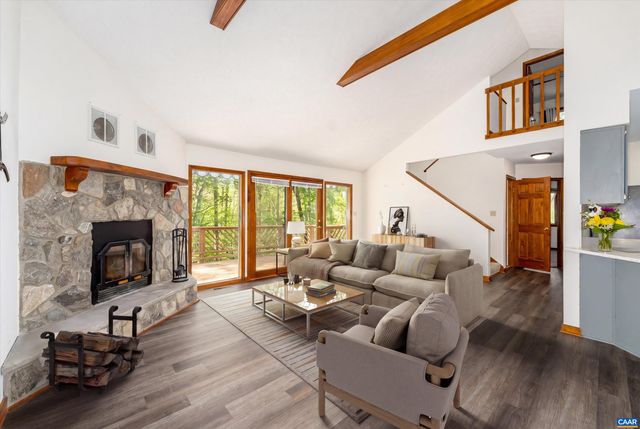 4 NUTWOOD CIR, Palmyra, VA 22963