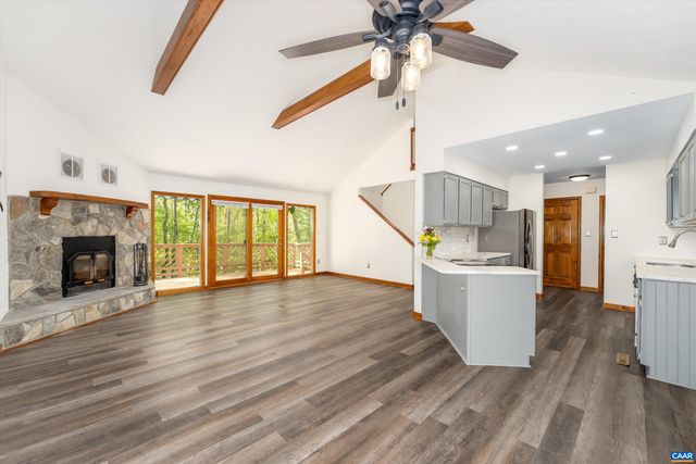 4 NUTWOOD CIR, Palmyra, VA 22963