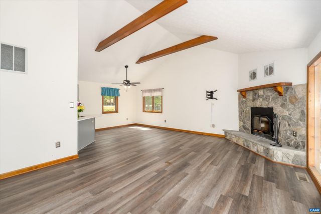 4 NUTWOOD CIR, Palmyra, VA 22963