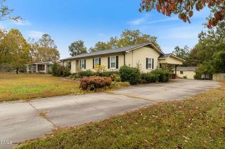 306 1st Street, Broadway, NC 27505