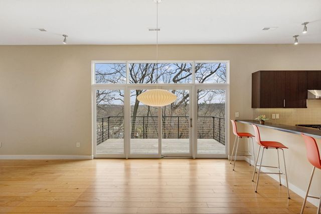 2241 BLUFF BLVD, Columbia, MO 65201