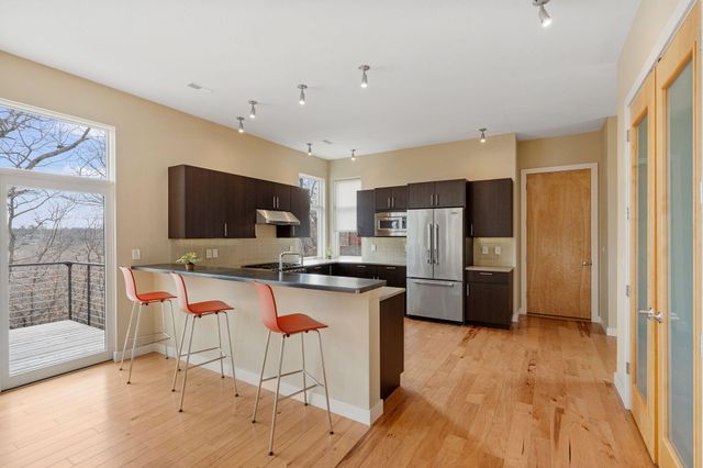 2241 BLUFF BLVD, Columbia, MO 65201