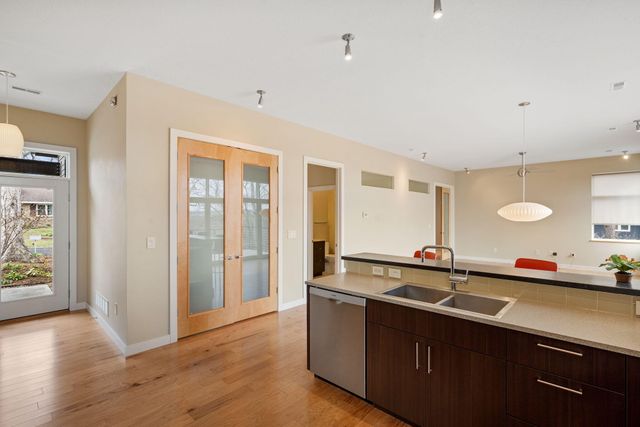 2241 BLUFF BLVD, Columbia, MO 65201