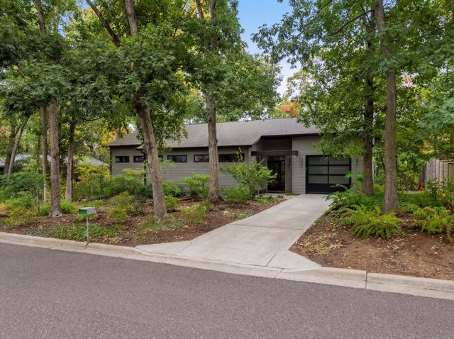 2241 BLUFF BLVD, Columbia, MO 65201