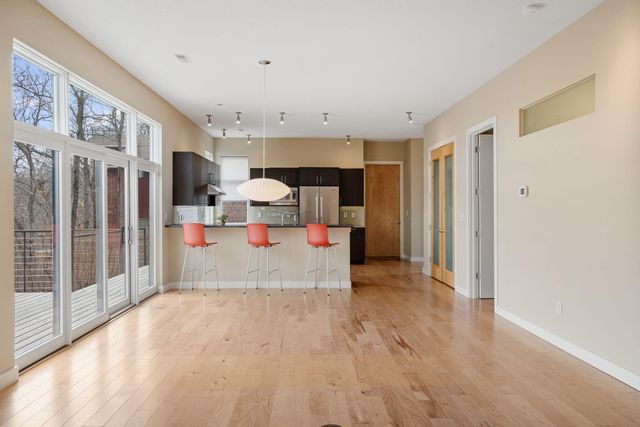 2241 BLUFF BLVD, Columbia, MO 65201