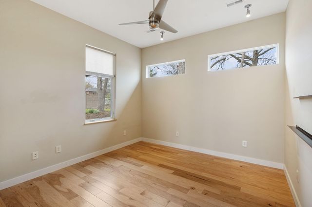 2241 BLUFF BLVD, Columbia, MO 65201