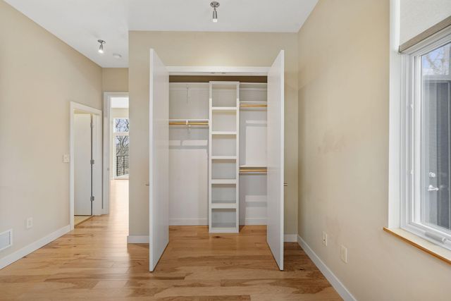 2241 BLUFF BLVD, Columbia, MO 65201