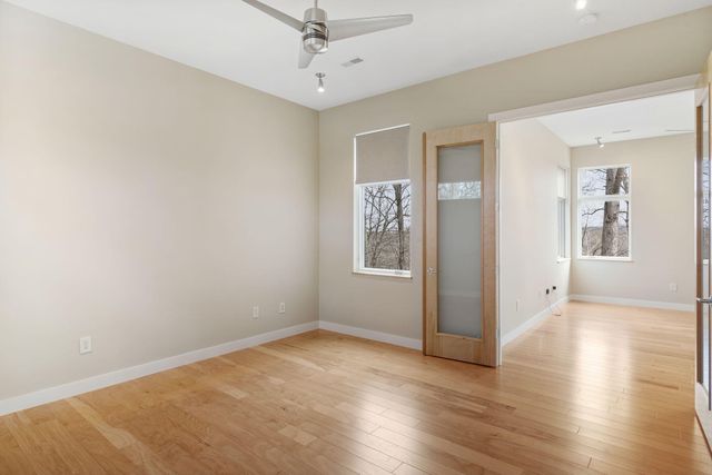 2241 BLUFF BLVD, Columbia, MO 65201