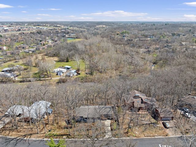 2241 BLUFF BLVD, Columbia, MO 65201