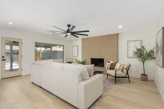 1112 E Westchester Drive, Tempe, AZ 85283