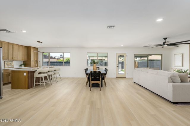 1112 E Westchester Drive, Tempe, AZ 85283