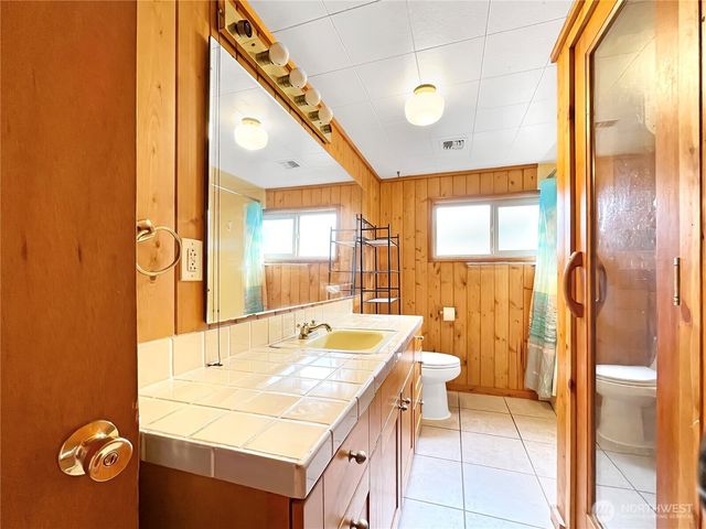 26141 N Hwy 101, Hoodsport, WA 98548