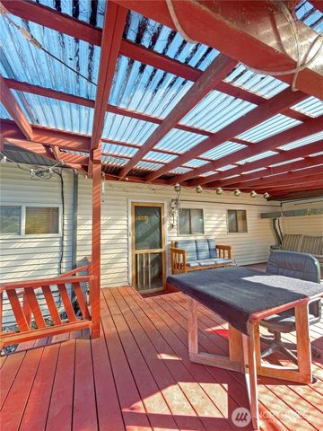 26141 N Hwy 101, Hoodsport, WA 98548