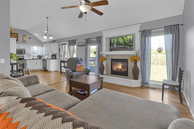 908 N Birch Street, Kearney, MO 64060