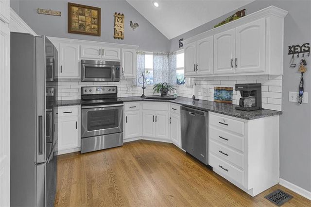 908 N Birch Street, Kearney, MO 64060