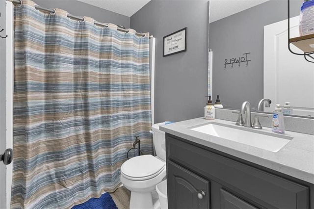 908 N Birch Street, Kearney, MO 64060