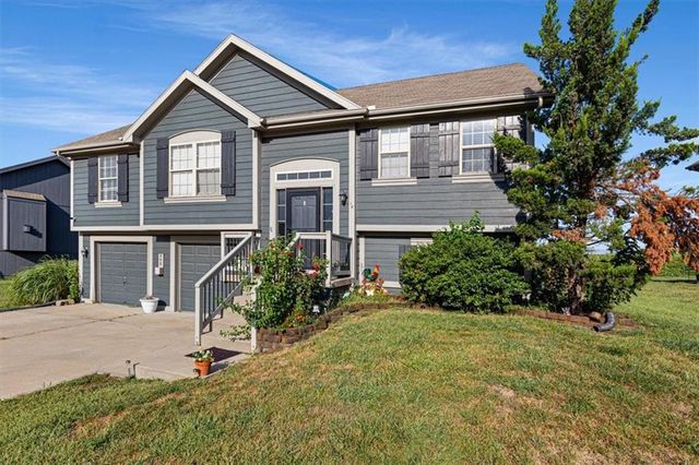 908 N Birch Street, Kearney, MO 64060