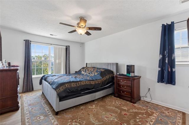 2 Kaitlyn CIR, Hampton, VA 23666