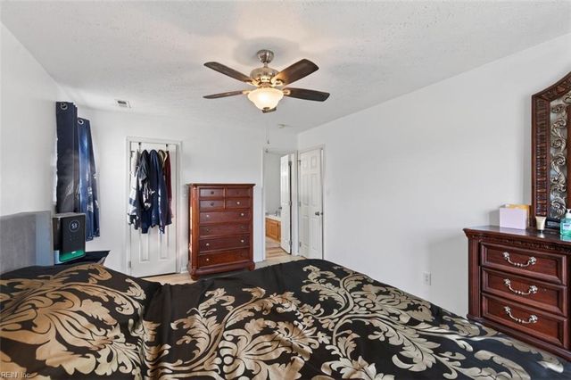 2 Kaitlyn CIR, Hampton, VA 23666