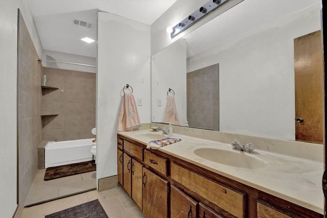 5025 Stoney Point Circle, Stone Mountain, GA 30088