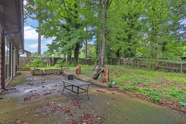 5025 Stoney Point Circle, Stone Mountain, GA 30088