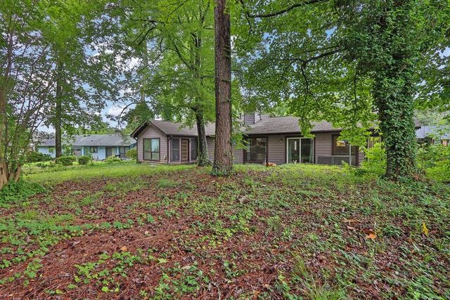 5025 Stoney Point Circle, Stone Mountain, GA 30088
