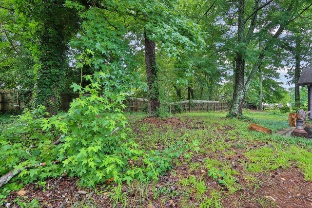 5025 Stoney Point Circle, Stone Mountain, GA 30088