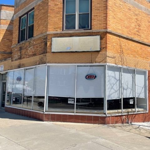 6331 N Clark Street, Chicago, IL 60660