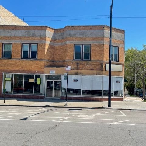 6331 N Clark Street, Chicago, IL 60660