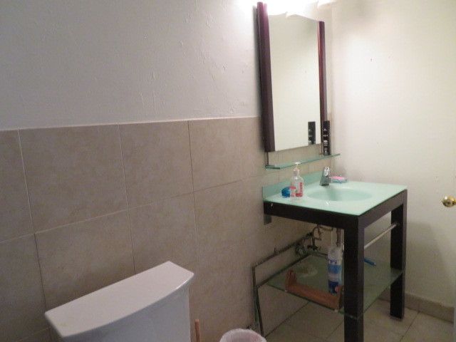 6331 N Clark Street, Chicago, IL 60660