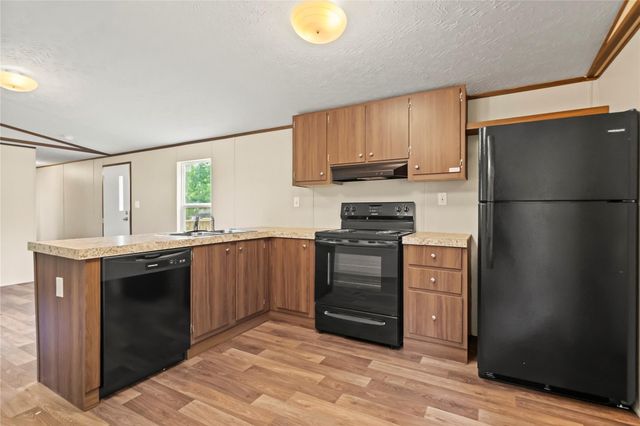 202 S Trice Street 2, Willis, TX 77378