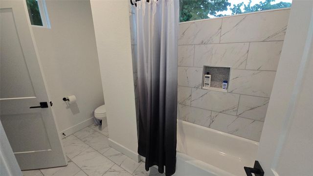 1222 Mcneil Street, Houston, TX 77009