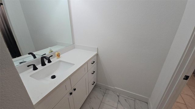 1222 Mcneil Street, Houston, TX 77009