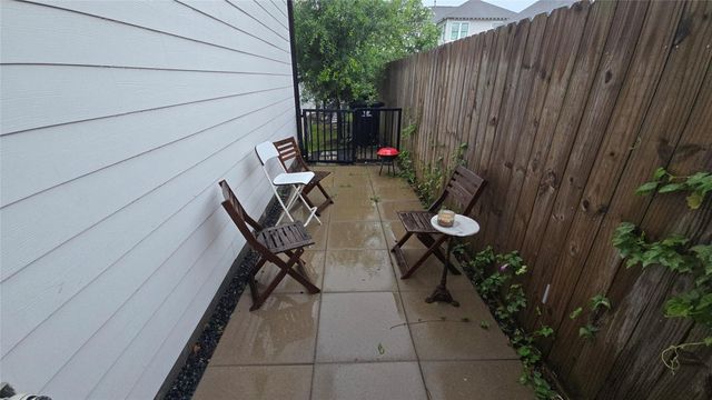 1222 Mcneil Street, Houston, TX 77009