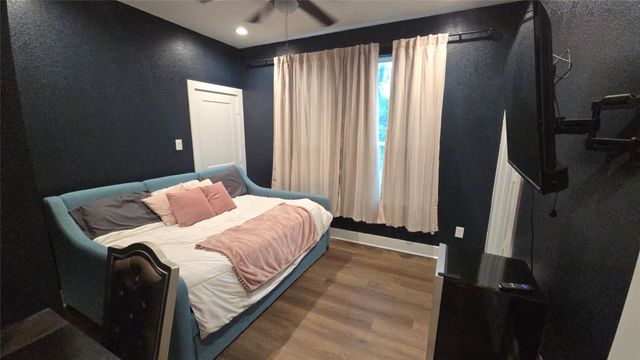 1222 Mcneil Street, Houston, TX 77009