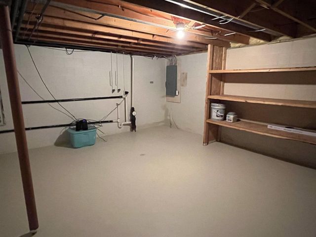 512 JEFFERY STREET, Combined Locks, WI 54113