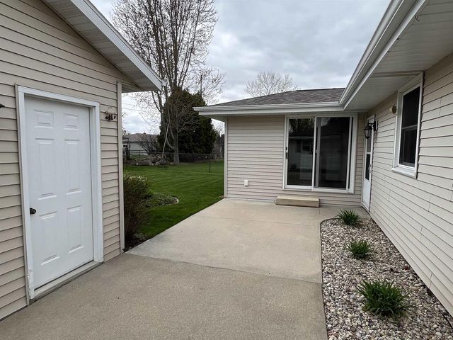 512 JEFFERY STREET, Combined Locks, WI 54113
