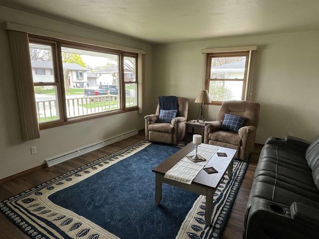 512 JEFFERY STREET, Combined Locks, WI 54113