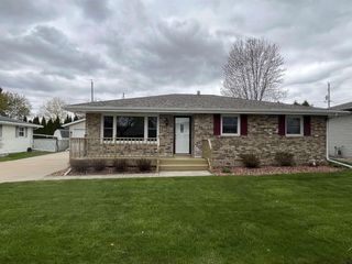 512 JEFFERY STREET, Combined Locks, WI 54113