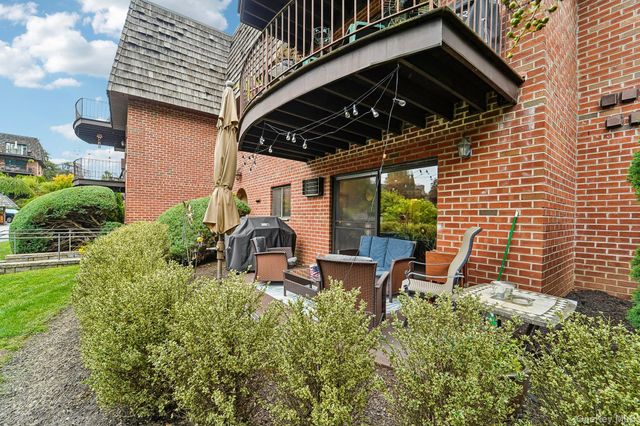 4 Briarcliff Drive S 9, Ossining, NY 10562