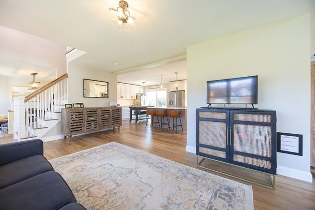 11 Lighthouse Ln, Westminster, MA 01473