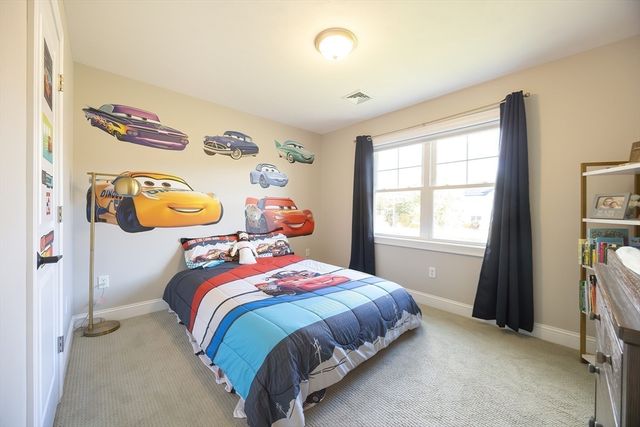11 Lighthouse Ln, Westminster, MA 01473