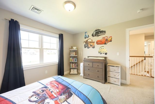 11 Lighthouse Ln, Westminster, MA 01473