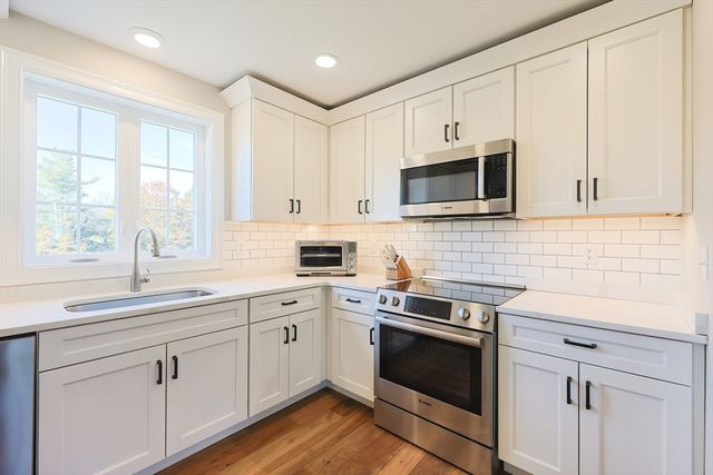 11 Lighthouse Ln, Westminster, MA 01473