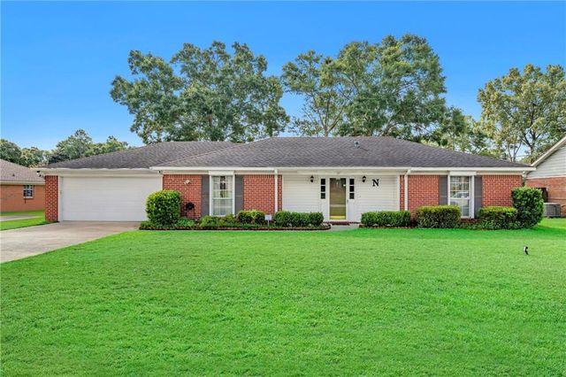 1241 Cypress Court, Mobile, AL 36695