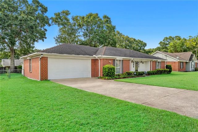 1241 Cypress Court, Mobile, AL 36695
