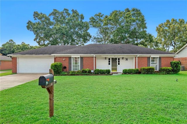 1241 Cypress Court, Mobile, AL 36695