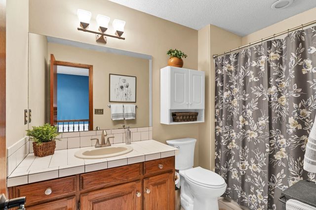 2522 N High Point Cir, Wichita, KS 67205